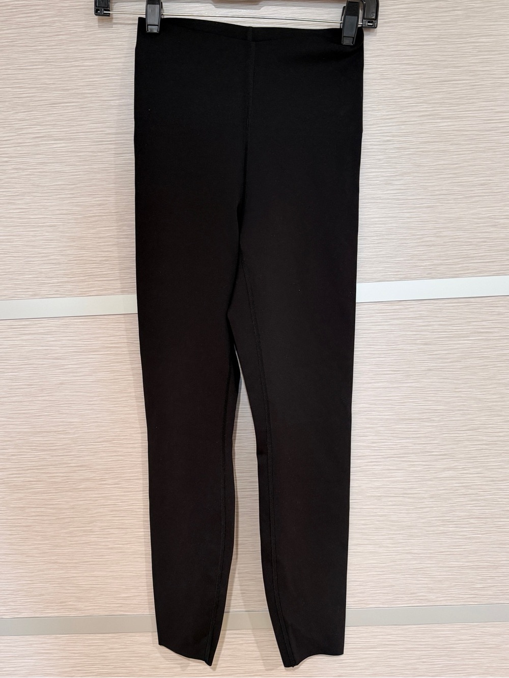 LULULEMON Black Leggings in Size 4